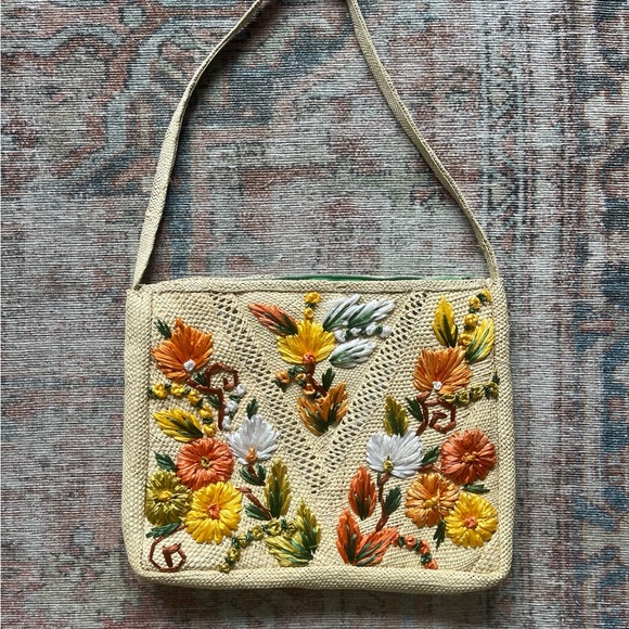 Handbags - Floral Embroidered Beige Handbag